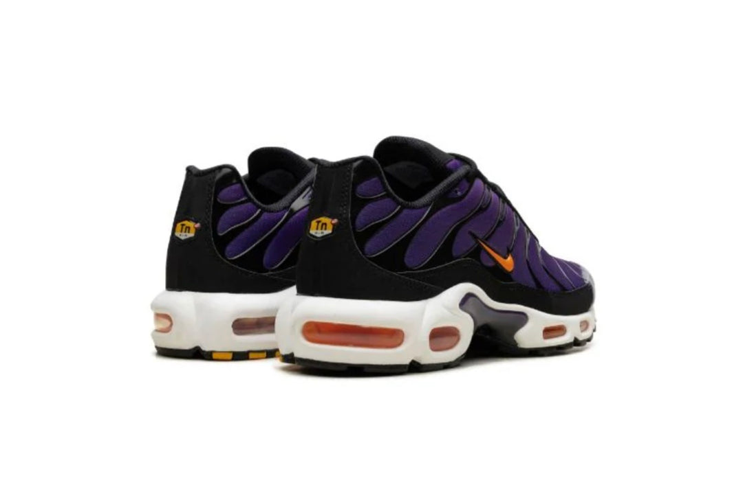 Nike air max voltage purple