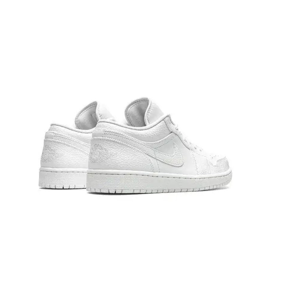 Air Jordan 1 "Tripple White" Sneakers